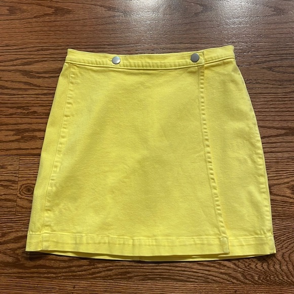 NWT J.Crew denim yellow cotton stretch wrap mini skirt buttons closure waist 27 - Picture 1 of 9